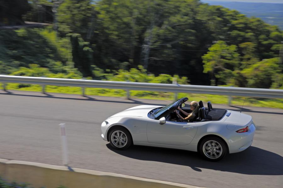  Mazda MX-5 2015 года  (AU) (фото 10 из 30)